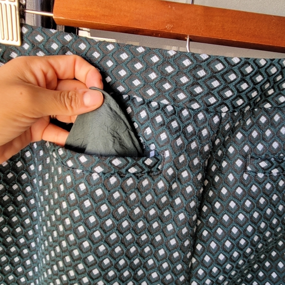 Anthropologie Cartonnier Charlie Crop Flare Green Pants Lorie Size 6 Rise 9" in - Picture 8 of 13